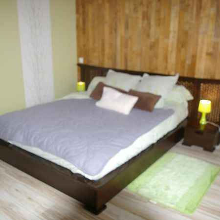 Gite Au Chalet Laferté-sur-Aube Room photo